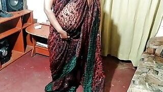 Hot Indian Bhabhi Dammi Nice Sexy Video 16