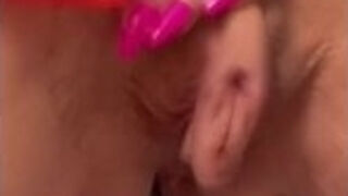 UKs longest labia gets wet.