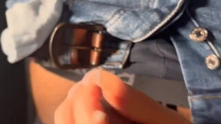 arrete la voiture j ai une grosse envie de sucer ta bite
