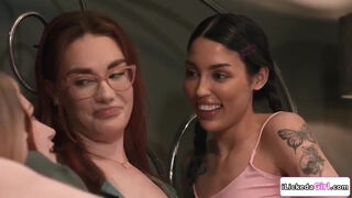Vanessa Sky, Siri Dahl And Scarlet Skies - Milf Fucked By Stepdaughters And Her Bff