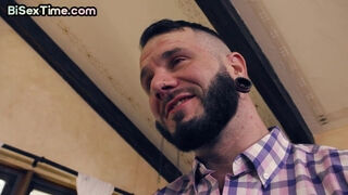 Anal bisexual dudes fuck MILF in 3some in doggystyle