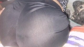 brunette with big ass gives her asshole without mercy on her anal folds