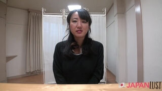 Busty Japanese Milf Gets Hairy Pussy Licked Before Creampie