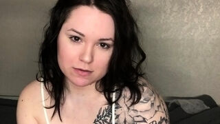 Amateur Close Up Squirting Masturbation