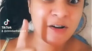 EXCITADISSIMA VENHAM ME DAR LEITINHO GOSTOSO MEUS AMORES