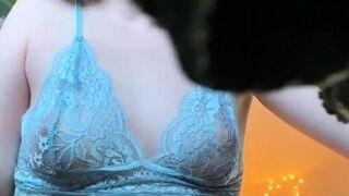 Close up MILF masturbation