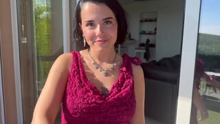 Oletsha, 25, takes full responsibility! - Jacquie et Michel TV