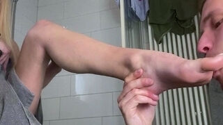 Blonde Foot Fetish on Cam