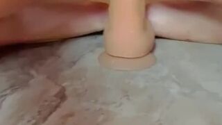 'Riding suction cup dildo'