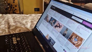 Wanilianna Fantasizes and Masturbates to Your AuntJudys Comments