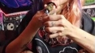420 Smoking With Scream Slut