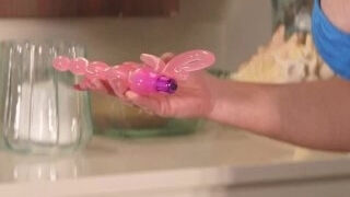 Ivy fucks her son's best friend