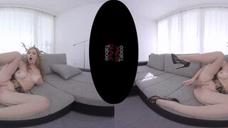 Carol Goldnerova VR Porn: Mommy's Playtime - VirtualTaboo