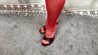 Mrs Mature Feet wearing her sexy red fishnet hold ups and wearing her waspie