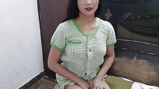 Chachi ko phone dekar jabar dasti pel diya