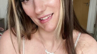 British MILF dirty talk JOI