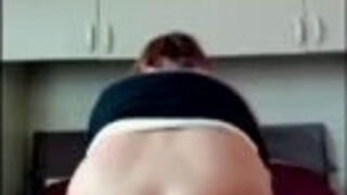 moglie troia si masturba con toys,doppia penetrazione