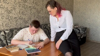 Curvy Buxom MILF Tutor Fulfills Her Student's Sexual Dreams To Make the Guy Concentrate On His Study