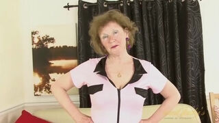 Mature amateur GILF Pearl masturbates for AuntJudys.com.