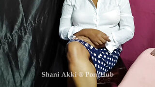 Sri Lankan Sex with Doctor Fingering Orgasm